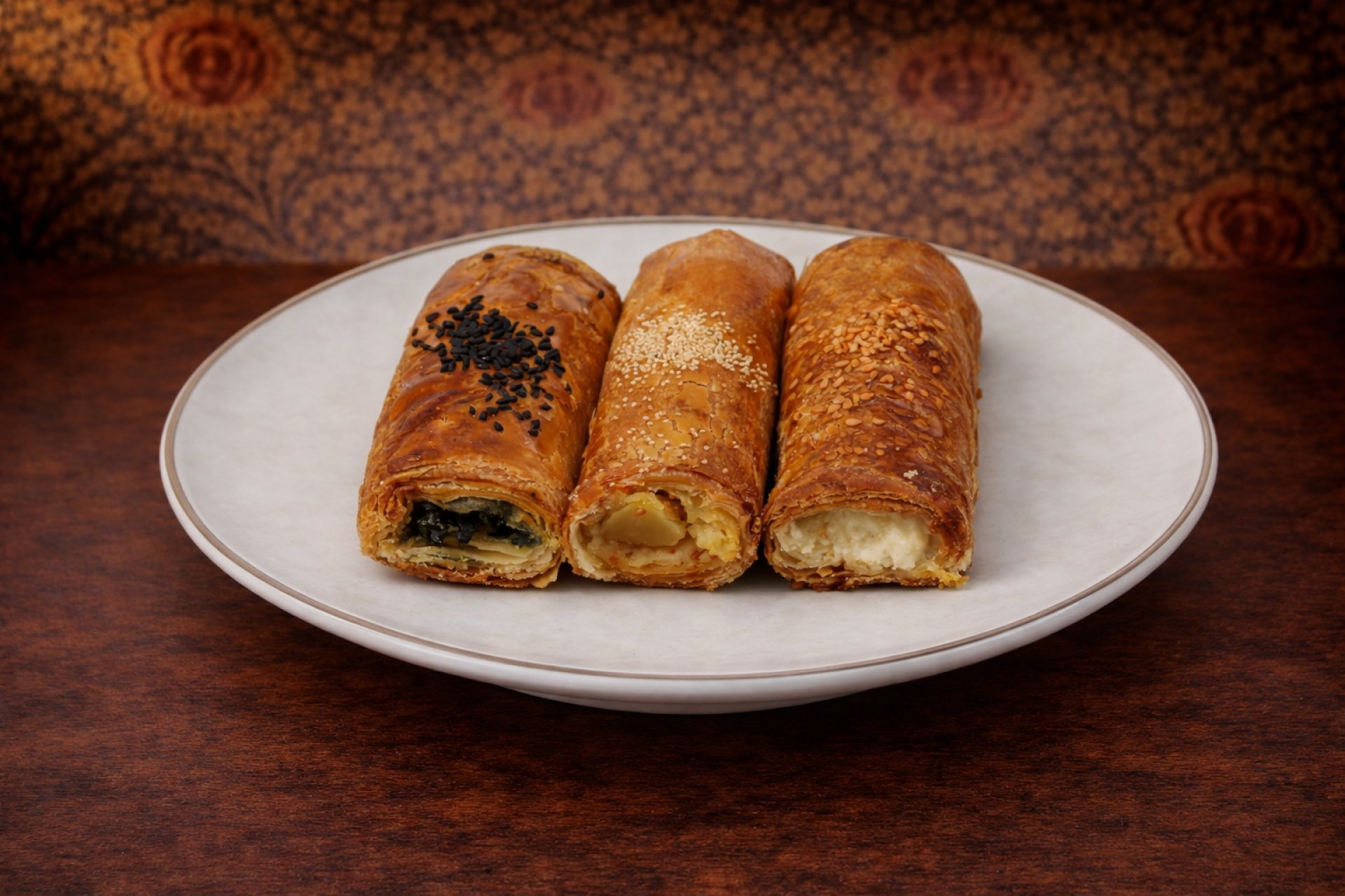 Patatesli Ev Böreği - Börekler